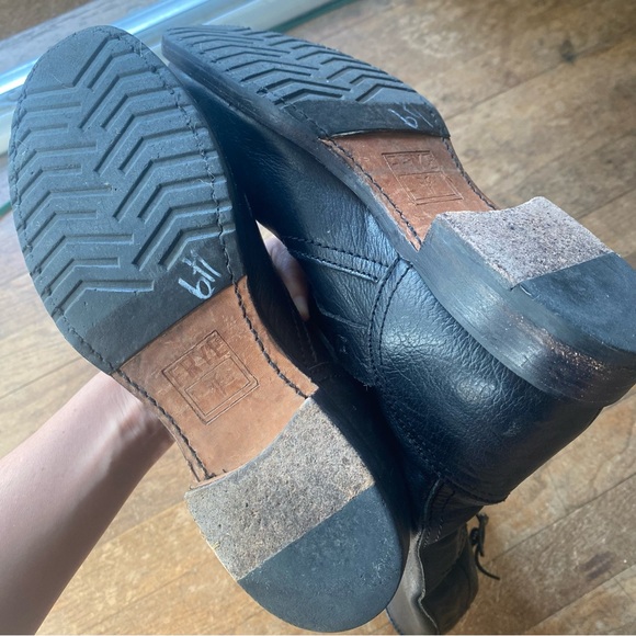 Frye Mid Calf Black Leather Boots - Picture 8 of 9